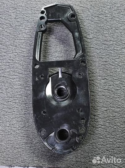 Основание помпы лодочного мотора Suzuki 40-50, 2,4 такта