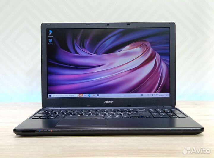 Ноутбук Acer Core i3 4010U/R5 M240/8Gb/SSD/15.6