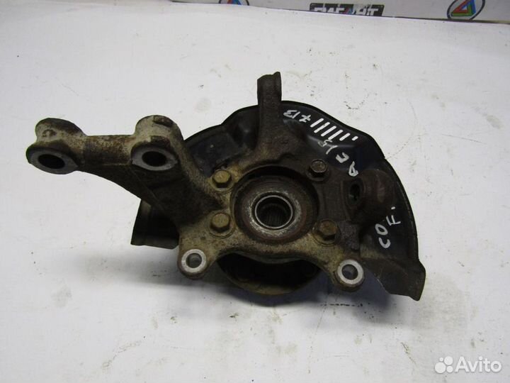 Кулак поворотный передний правый Corolla E15 2006