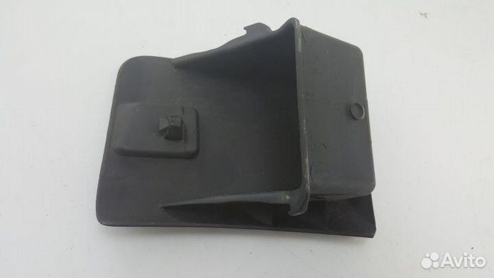 Бардачок Toyota Regius Ace KDH206 1kdftv 2010