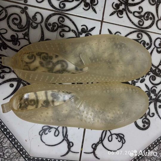 Силиконовые тапочки для купания и закрытые сланцы