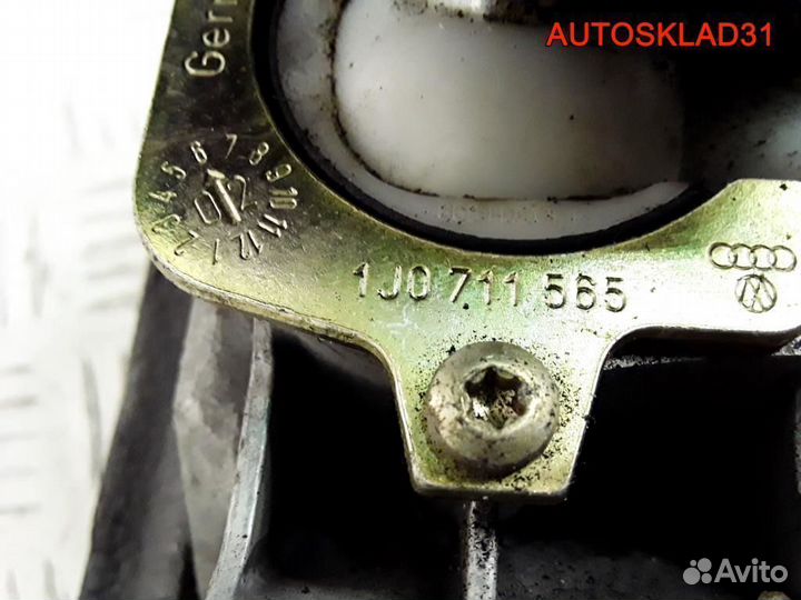 Кулиса МКПП Volkswagen Golf 4 1J0711565