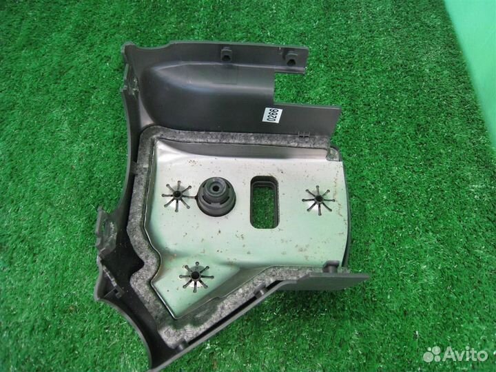 Кожух рулевой колонки нижний Chevrolet Cruze J300