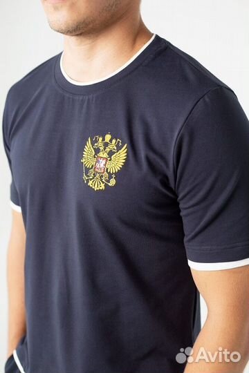 Мужская темно-синяя футболка с гербом России