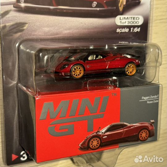 Модель Mini GT Pagani Zonda F 1:64