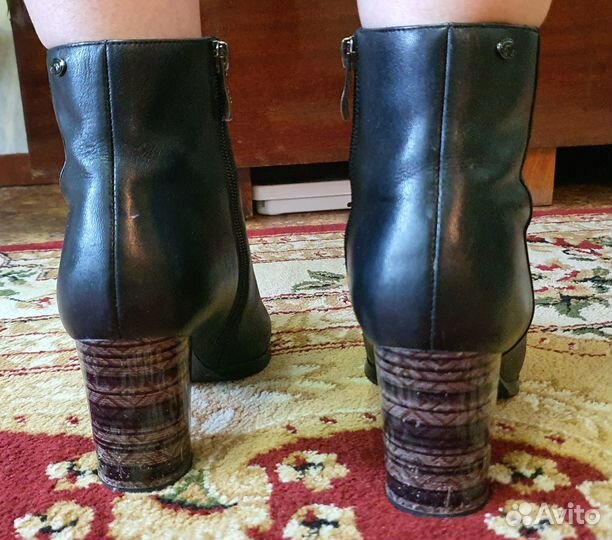 Женские демисезонные кожаные ботильоны 37 размер