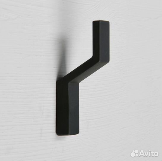 Крючки для вешалки