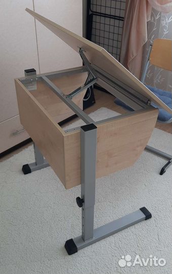 Стол ученический со стулом