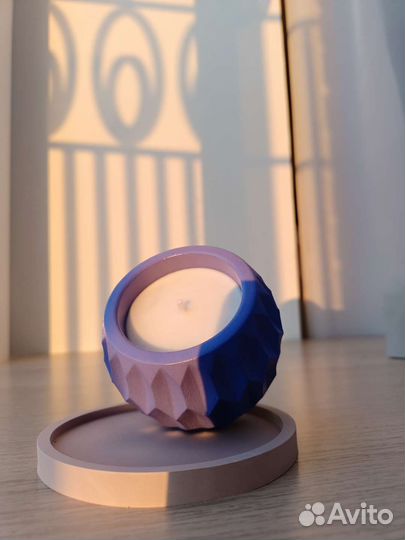 Свеча ароматическая в гипсовом подсвечнике