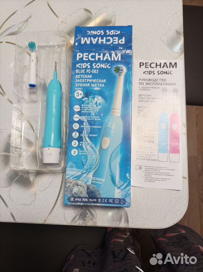 Электрическая зубная щетка детская