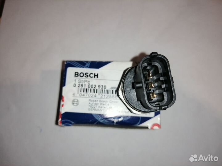 Датчик давления топлива Bosch 0281002930