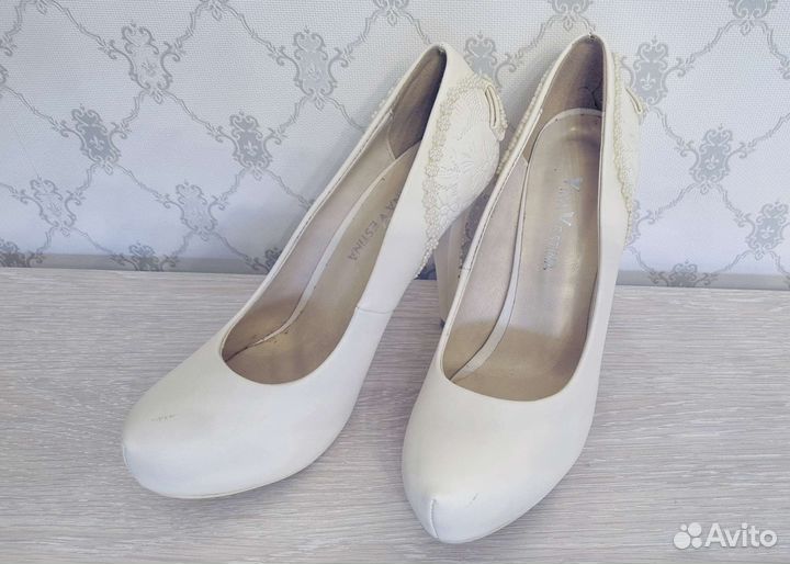 Обувь туфли 37 38 размер