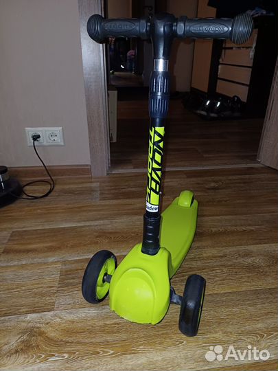 Самокат детский трехколесный