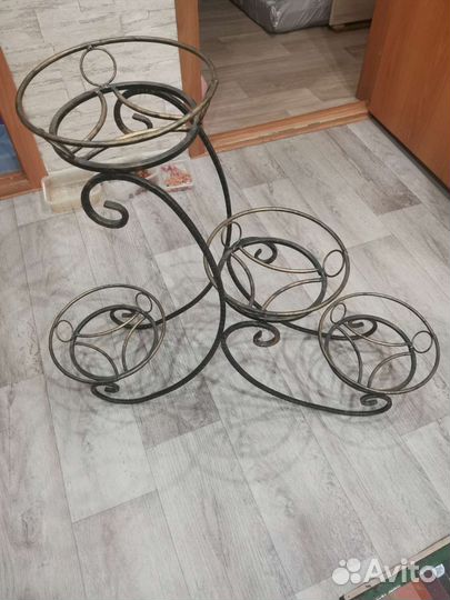 Подставка для цветов