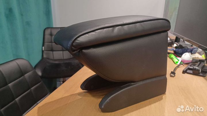 Подлокотник Suzuki sx4