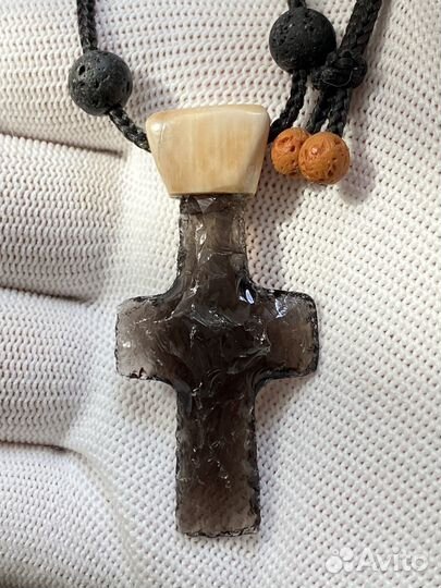 Крест обсидиановый. Камчатский сувенир