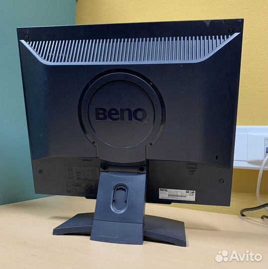 Монитор Benq 17