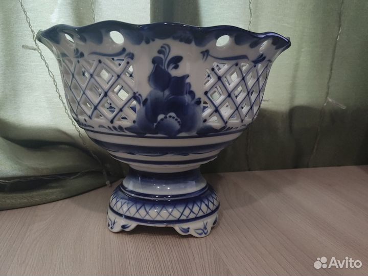 Ваза для фруктов. Фруктовница. Гжель