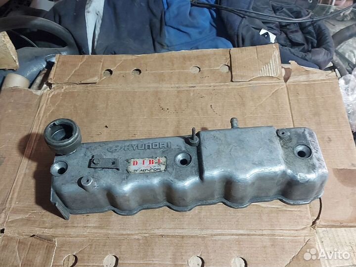 Крышка головки блока (клапанная) Hyundai Starex H