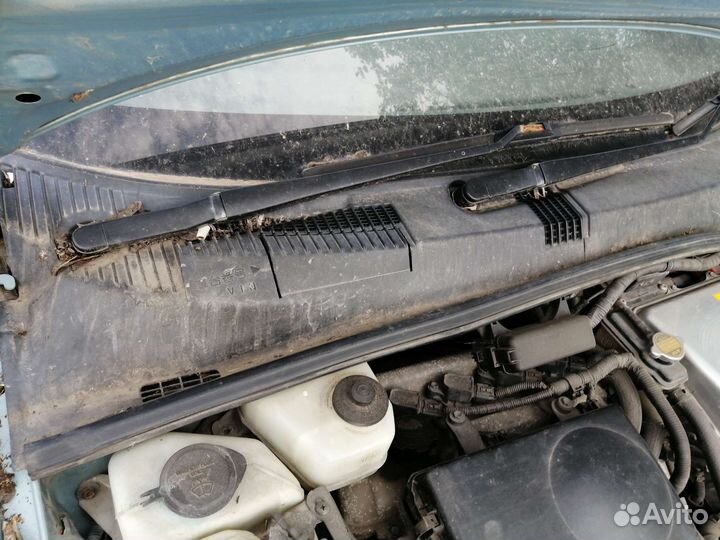 Жабо toyota prius 10
