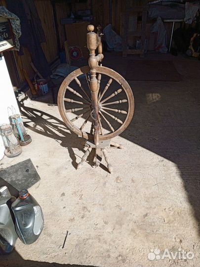 Прялка деревянная старинная