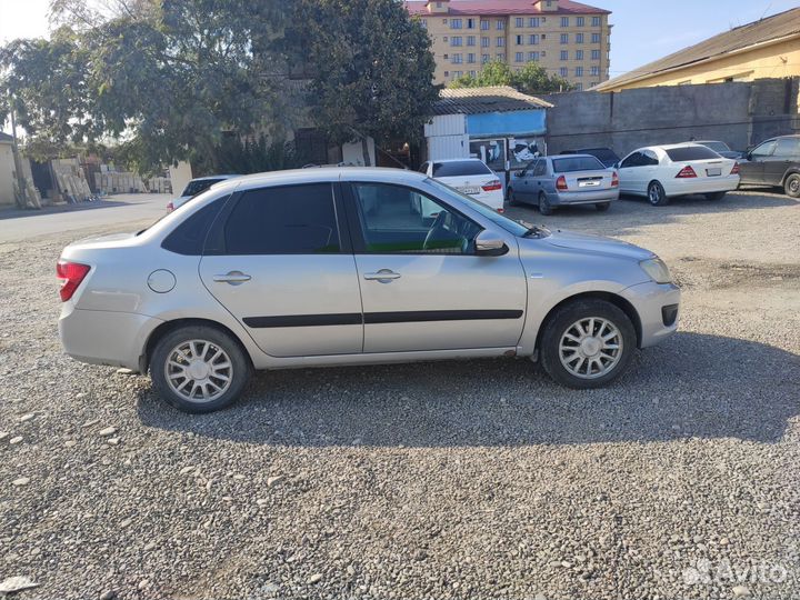 LADA Granta 1.6 МТ, 2015, 214 000 км