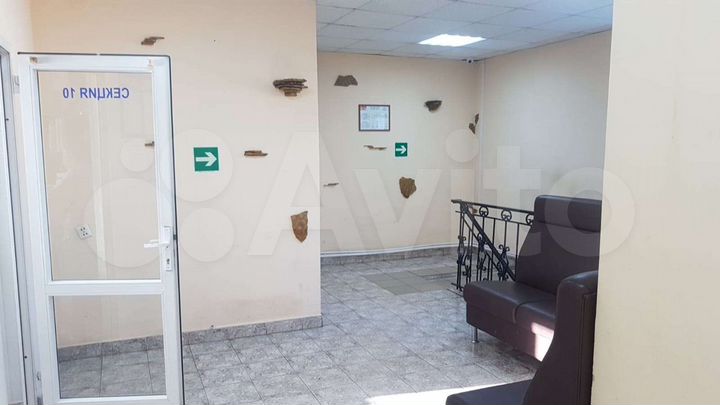 Здание, 390 м²