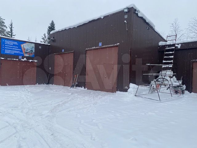 Здание, 600 м²