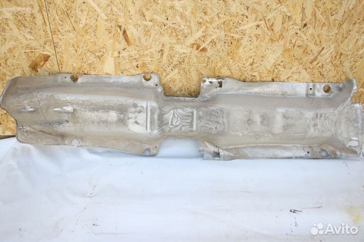 Экран глушителя тепловой Volkswagen Polo 5