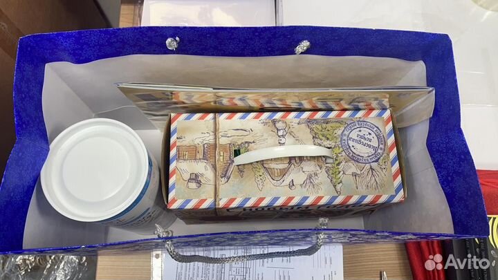 Пластиковые ручки для картонной упаковки