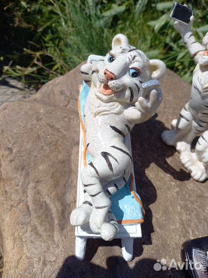 Керамические фигурки тигров