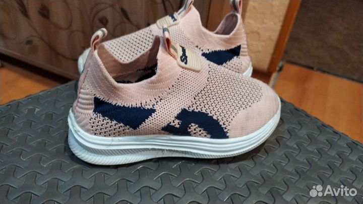 Кроссовки для девочки 25 размер