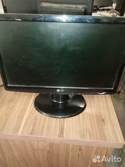 Монитор LG