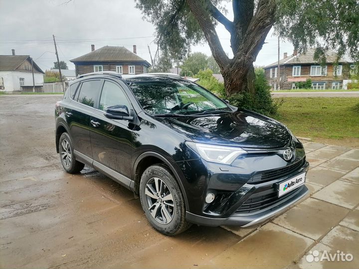 Toyota RAV4 2.2 AT, 2018, 132 000 км