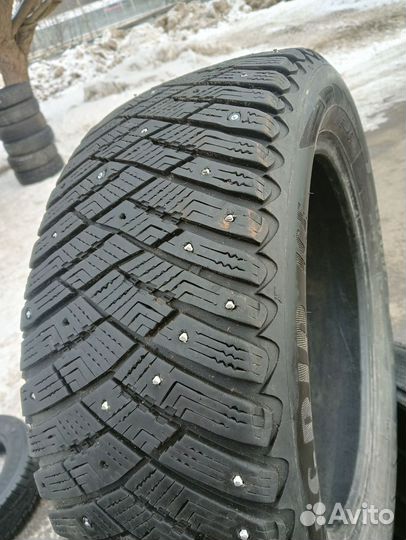 Goodyear Ultragrip Ice Arctic 215/55 R16 97T
