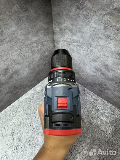 Шуруповерт bosch 18v бесщоточный в сумке