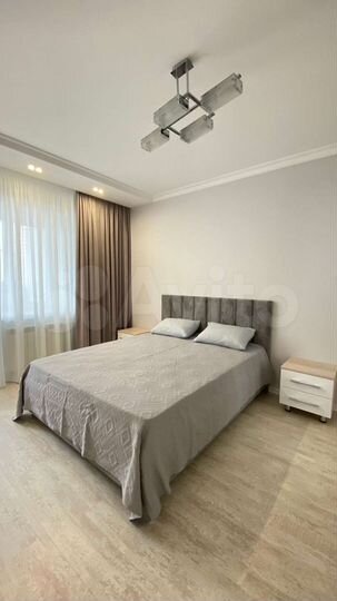 2-к. квартира, 90 м², 2/16 эт.