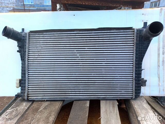 Интеркулер Volkswagen Passat B7