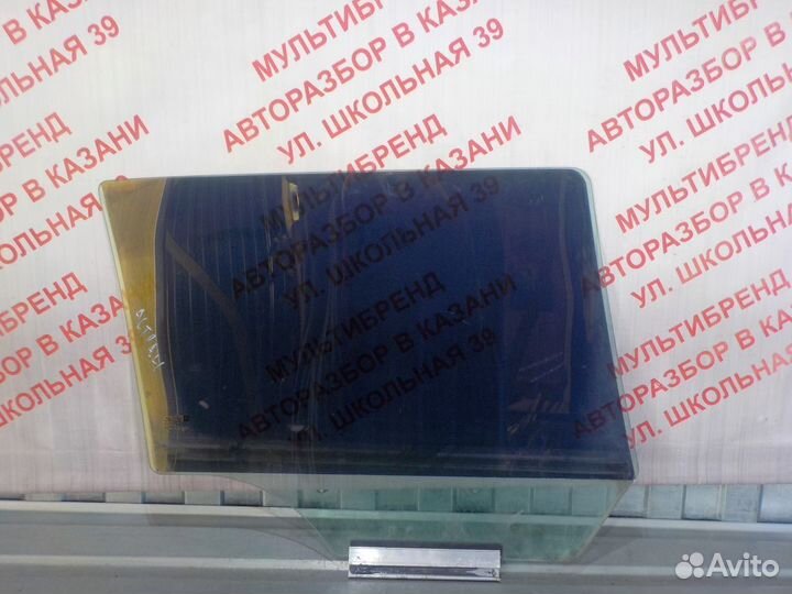 Стекла задние Опель Астра H Универсал