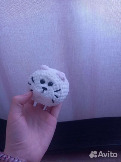 Плюшевый котик