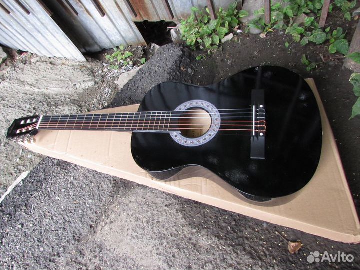 Гитара классическая