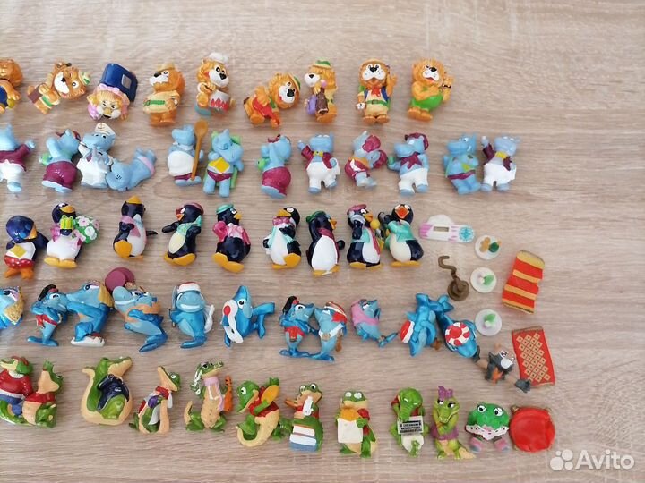 Игрушки из киндера 90х 70 штук