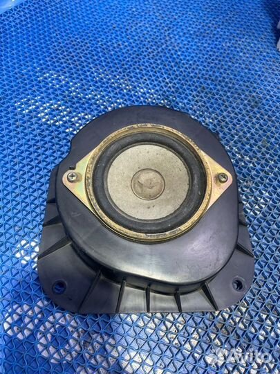 Динамик Toyota Camry Sv30 седан 1993