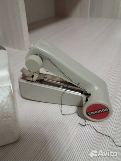 Швейная машинка 