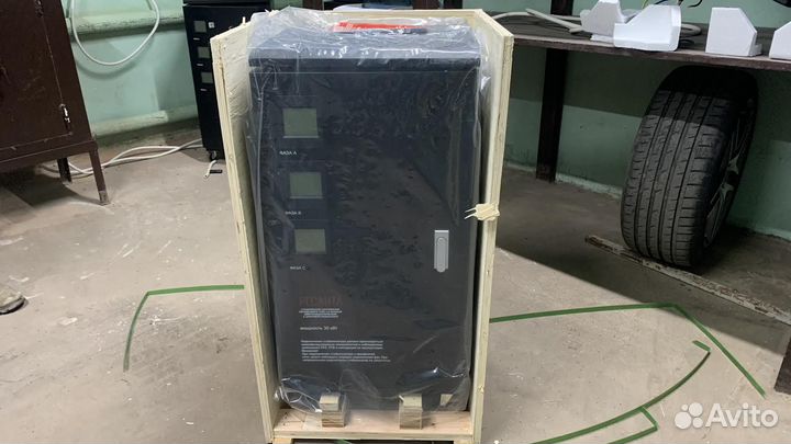 Стабилизатор напряжение трехфазный 30 кВт Ресанта