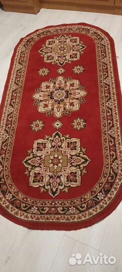 Ковры овальный бу и прямой новый