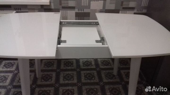 Стол, стулья