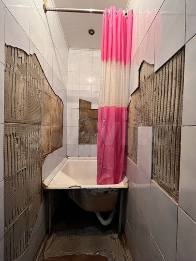 Комната 13 м² в 8-к., 3/5 эт.