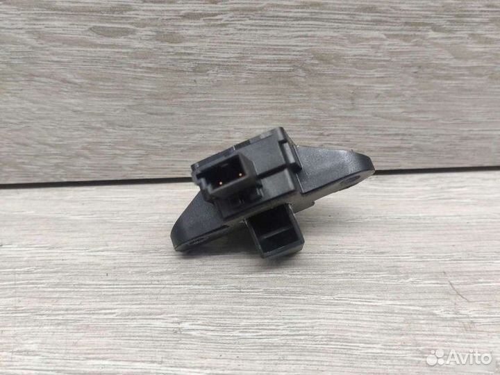 Датчик удара Mercedes M W164