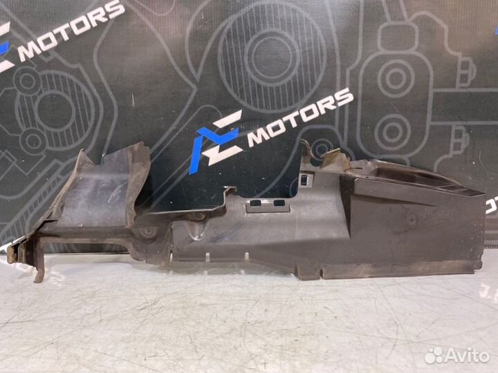 Воздуховод радиатора передний правый Bmw X5 E53